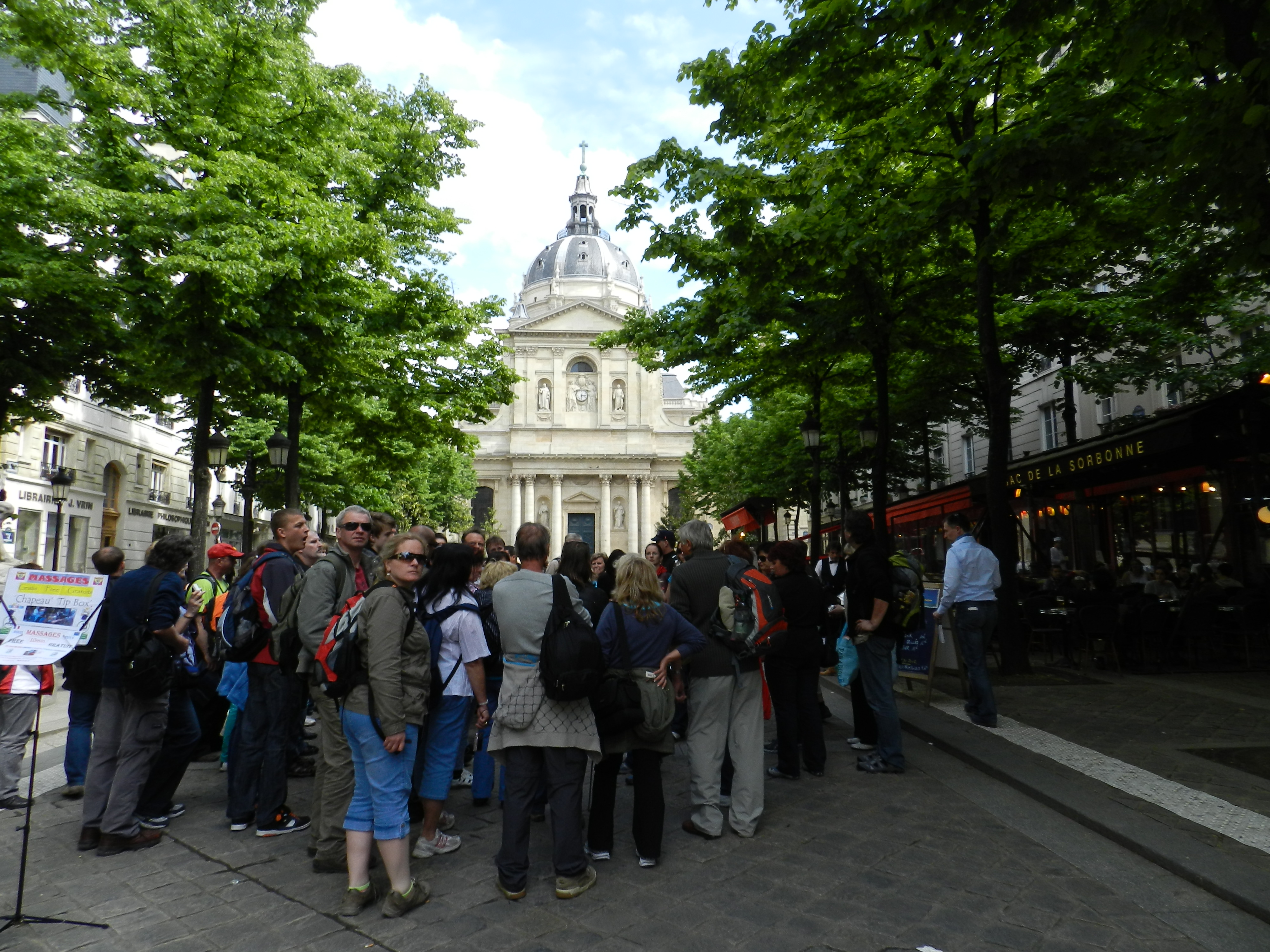 paris_120503_placeDeLaSorbonne01.JPG